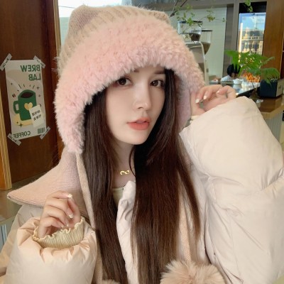 HUAMULAN Pink Winter Sherpa Beanie for Skiing with Ear Flaps HUAMULAN Women’s Pink Sherpa Beanie with Ear Flaps and Ponytail Opening
